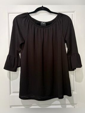 Women's Black Ruffle Sleeve Peasant Top